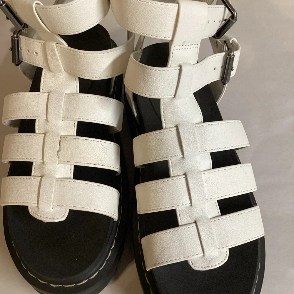 UNIONBAY Downtown Gladiator Platform Chunky Sandals 90’s Y2K Inspired